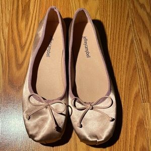 Free People Aurora Flats. NWT